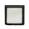 Bouton carré blanc lumineux Sanwa à clic. Vue de face.